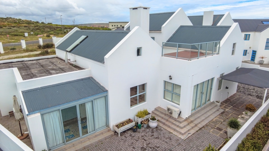 4 Bedroom Property for Sale in Blue Lagoon Western Cape